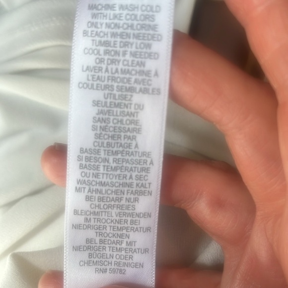 Adrianna Papell Flutter Cap Sleeve Top in Cream Large - Picture 4 of 5